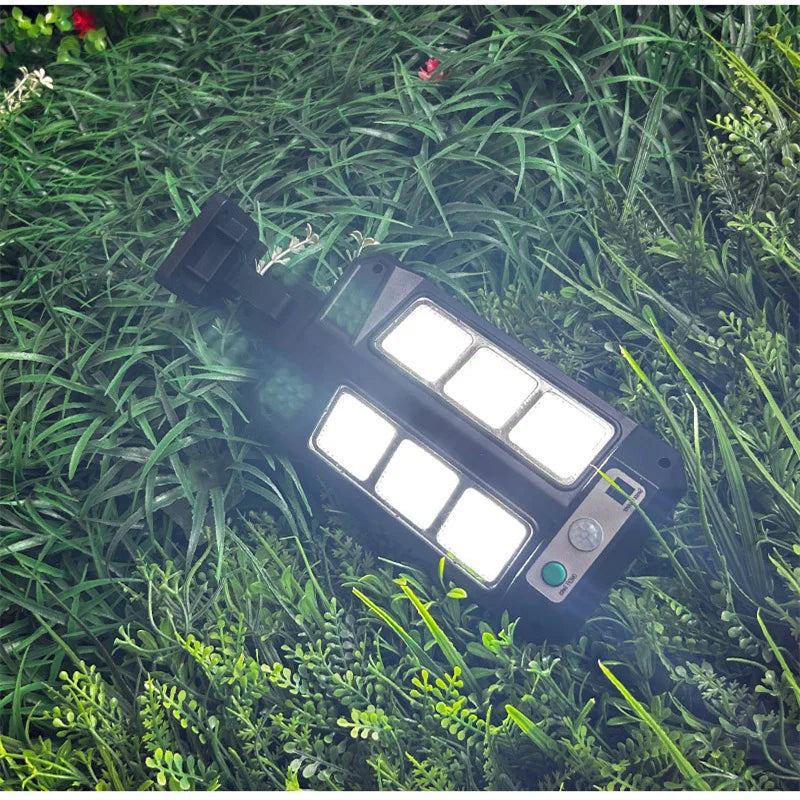 Farol Solar LED con Sensor de Movimiento y 3 Modos para Jardín y Caminos